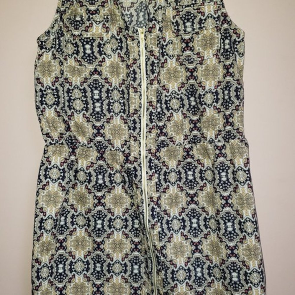 J Gee Women's Size Small Zippered Dress - Gently Used